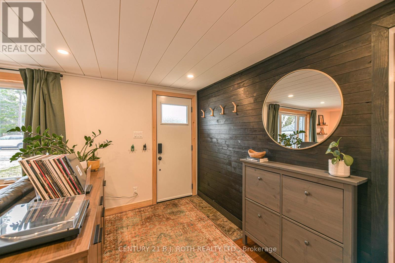 39 Ash Street, Tay, Ontario  L0K 2C0 - Photo 3 - S13002560