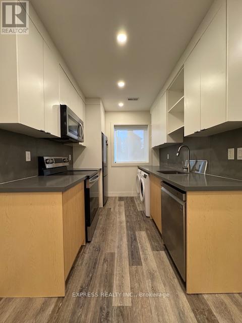 Main - 71 Chamberlain Avenue, Toronto, Ontario  M6E 4J9 - Photo 2 - W13041642