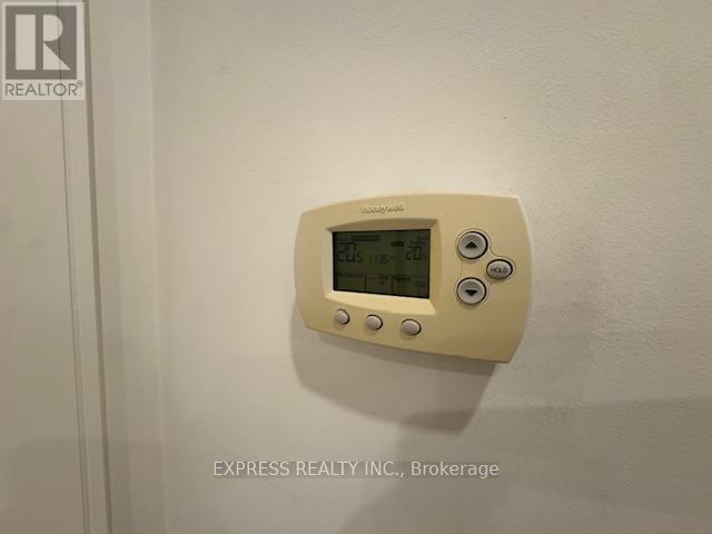 Main - 71 Chamberlain Avenue, Toronto, Ontario  M6E 4J9 - Photo 19 - W13041642