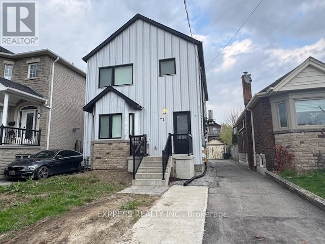 MAIN - 71 CHAMBERLAIN AVENUE, Toronto, Ontario