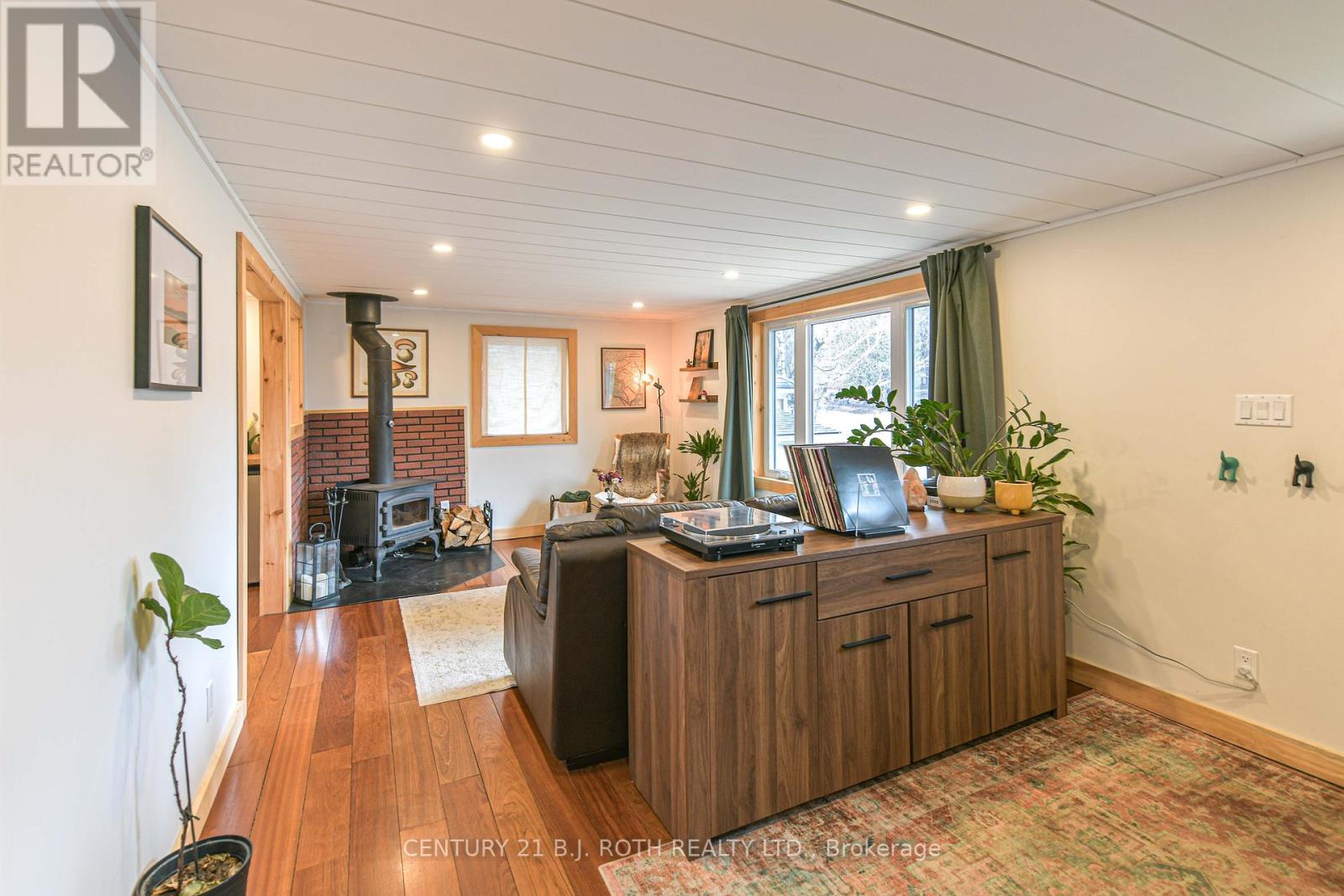39 Ash Street, Tay, Ontario  L0K 2C0 - Photo 4 - S13002560