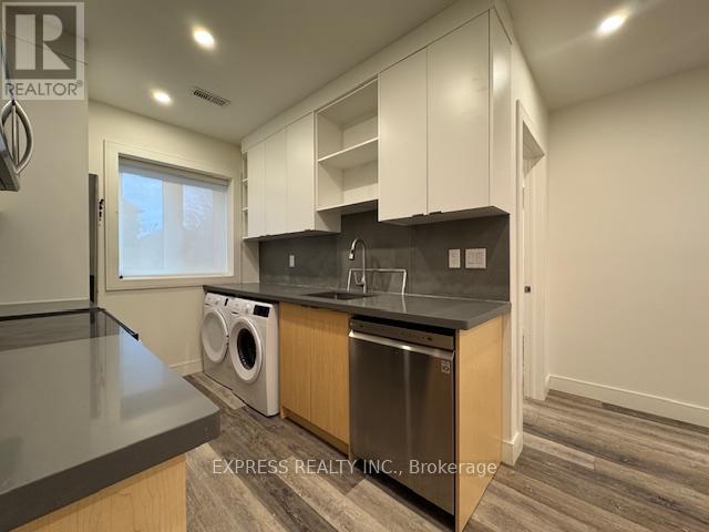 Main - 71 Chamberlain Avenue, Toronto, Ontario  M6E 4J9 - Photo 3 - W13041642