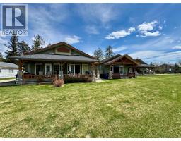 451 13TH Avenue, Invermere, British Columbia