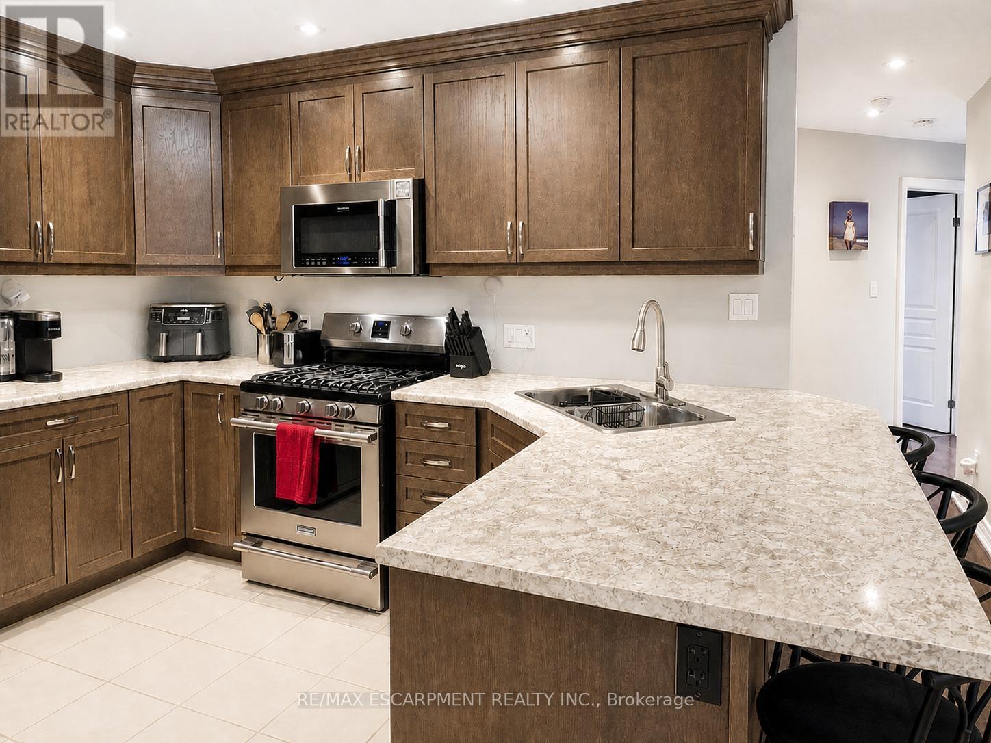 112 Anastasia Boulevard, West Lincoln, Ontario  L0R 2A0 - Photo 14 - X13019990