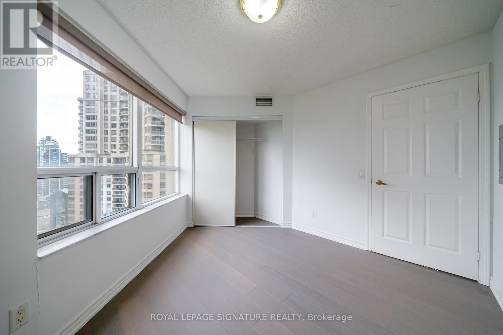 2321 - 25 Kingsbridge Garden Circle, Mississauga, Ontario  L5R 4B1 - Photo 14 - W13074748