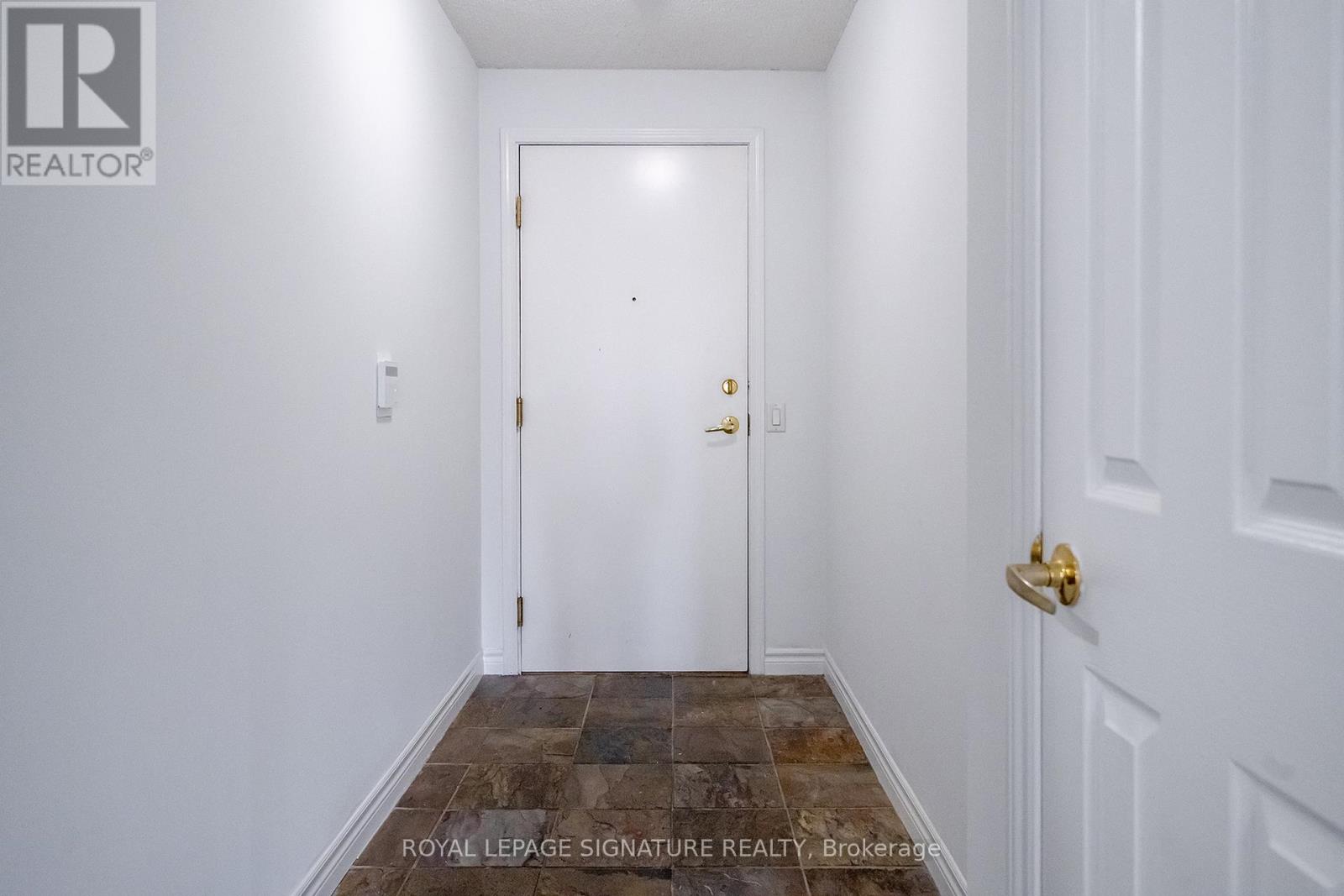 2321 - 25 Kingsbridge Garden Circle, Mississauga, Ontario  L5R 4B1 - Photo 18 - W13074748