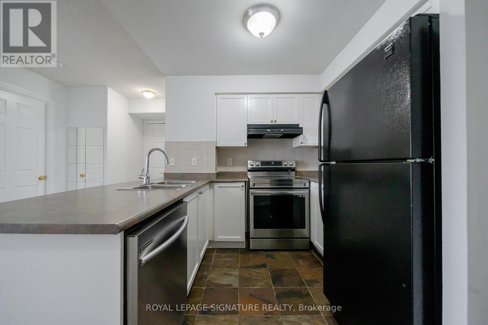 2321 - 25 Kingsbridge Garden Circle, Mississauga, Ontario  L5R 4B1 - Photo 3 - W13074748