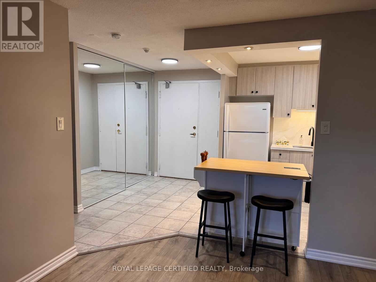 G5 - 6720 Glen Erin Drive, Mississauga, Ontario  L5N 3K8 - Photo 4 - W13074752