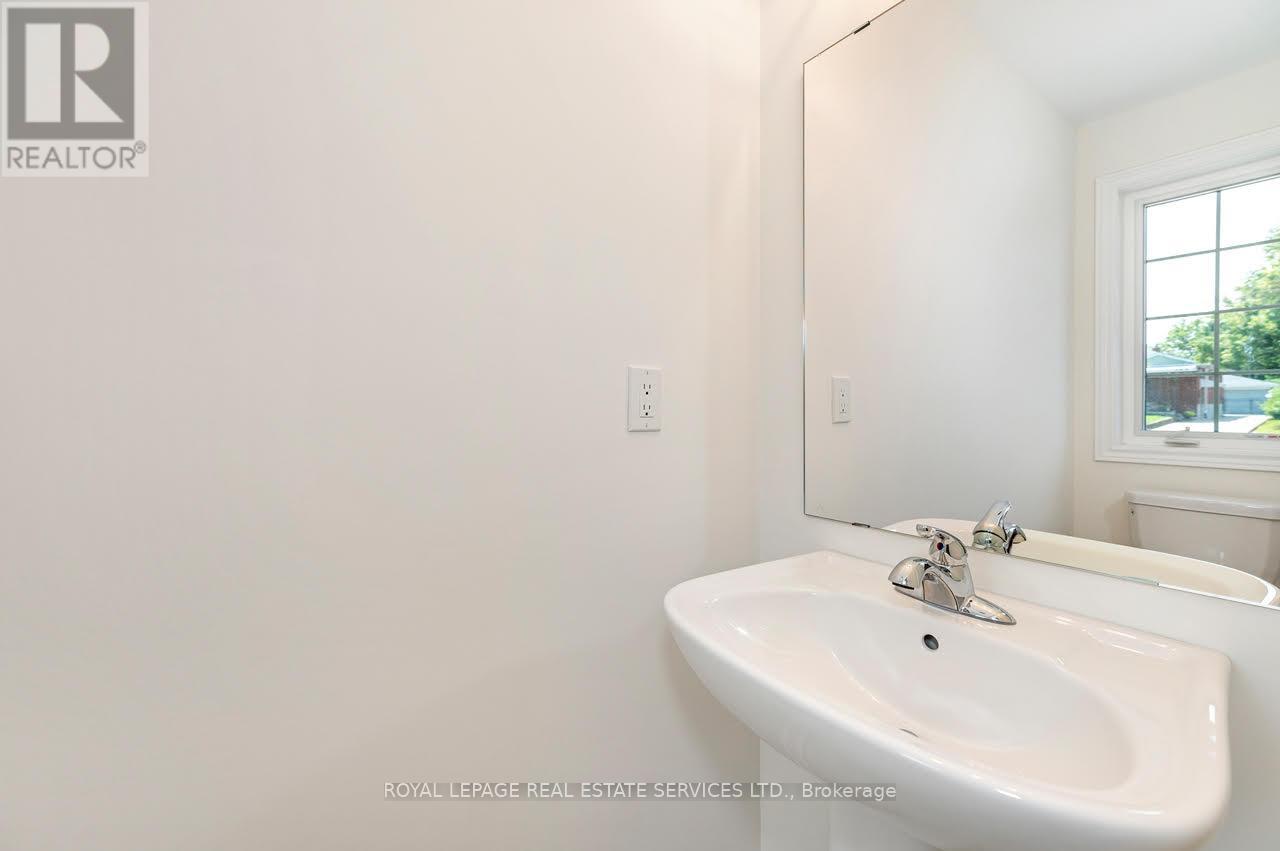 18 Jellicoe Court, Hamilton, Ontario  L9A 4T1 - Photo 16 - X13074754