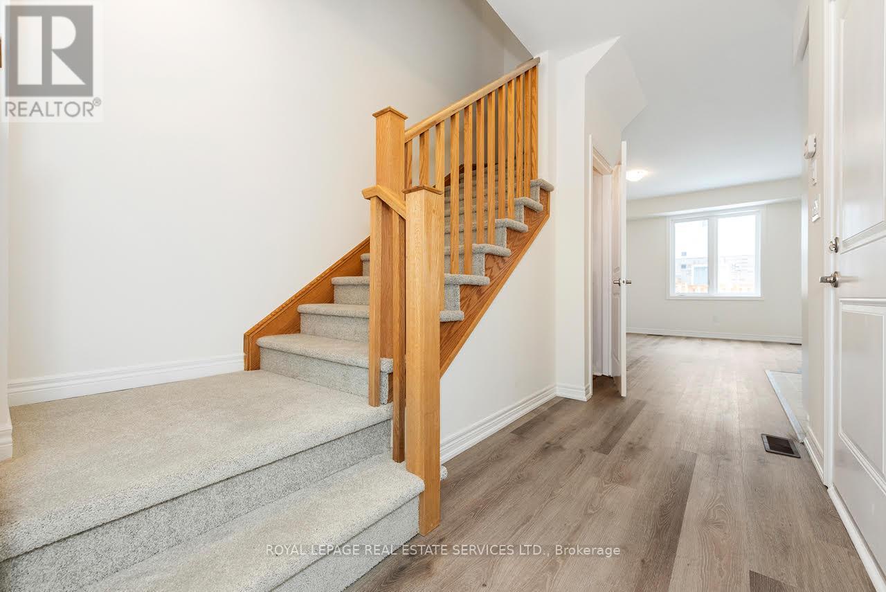 18 Jellicoe Court, Hamilton, Ontario  L9A 4T1 - Photo 5 - X13074754