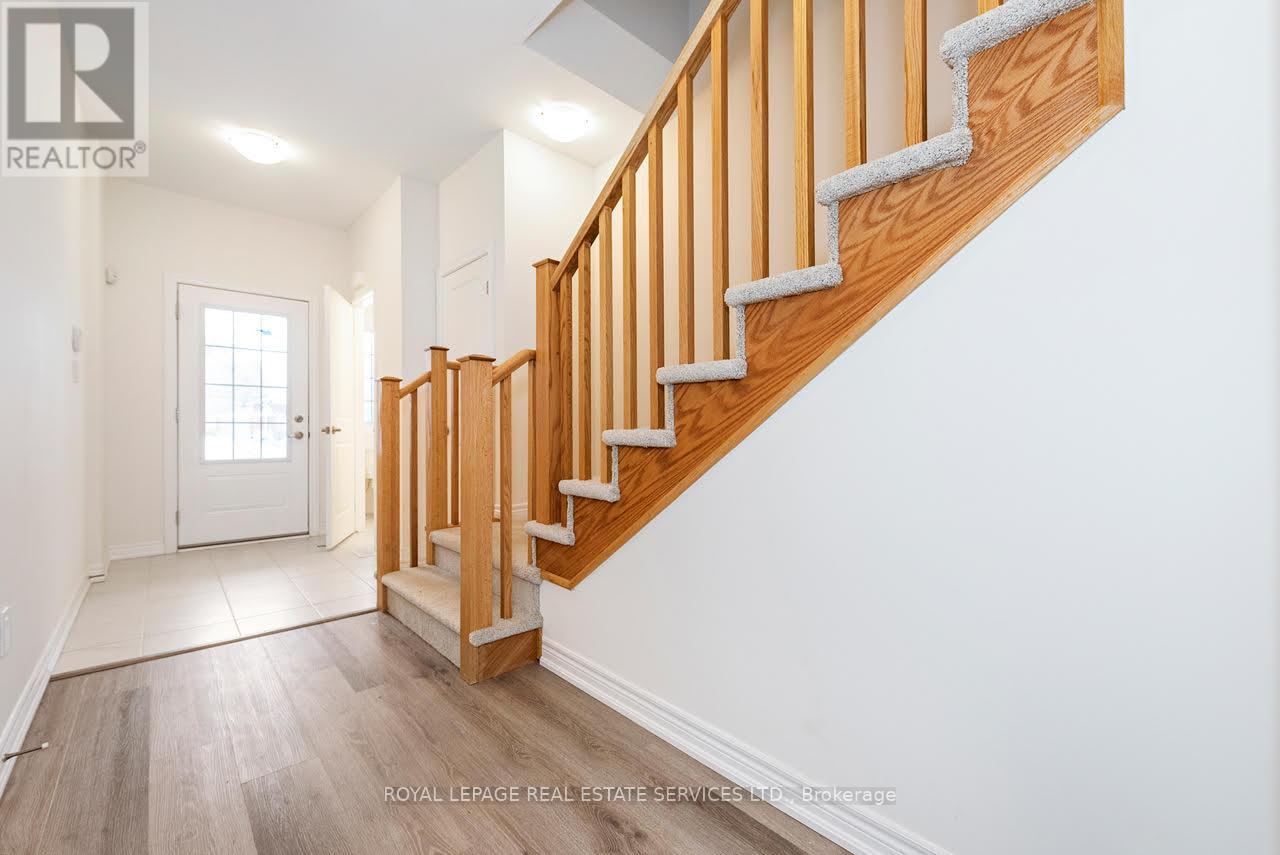 18 Jellicoe Court, Hamilton, Ontario  L9A 4T1 - Photo 6 - X13074754