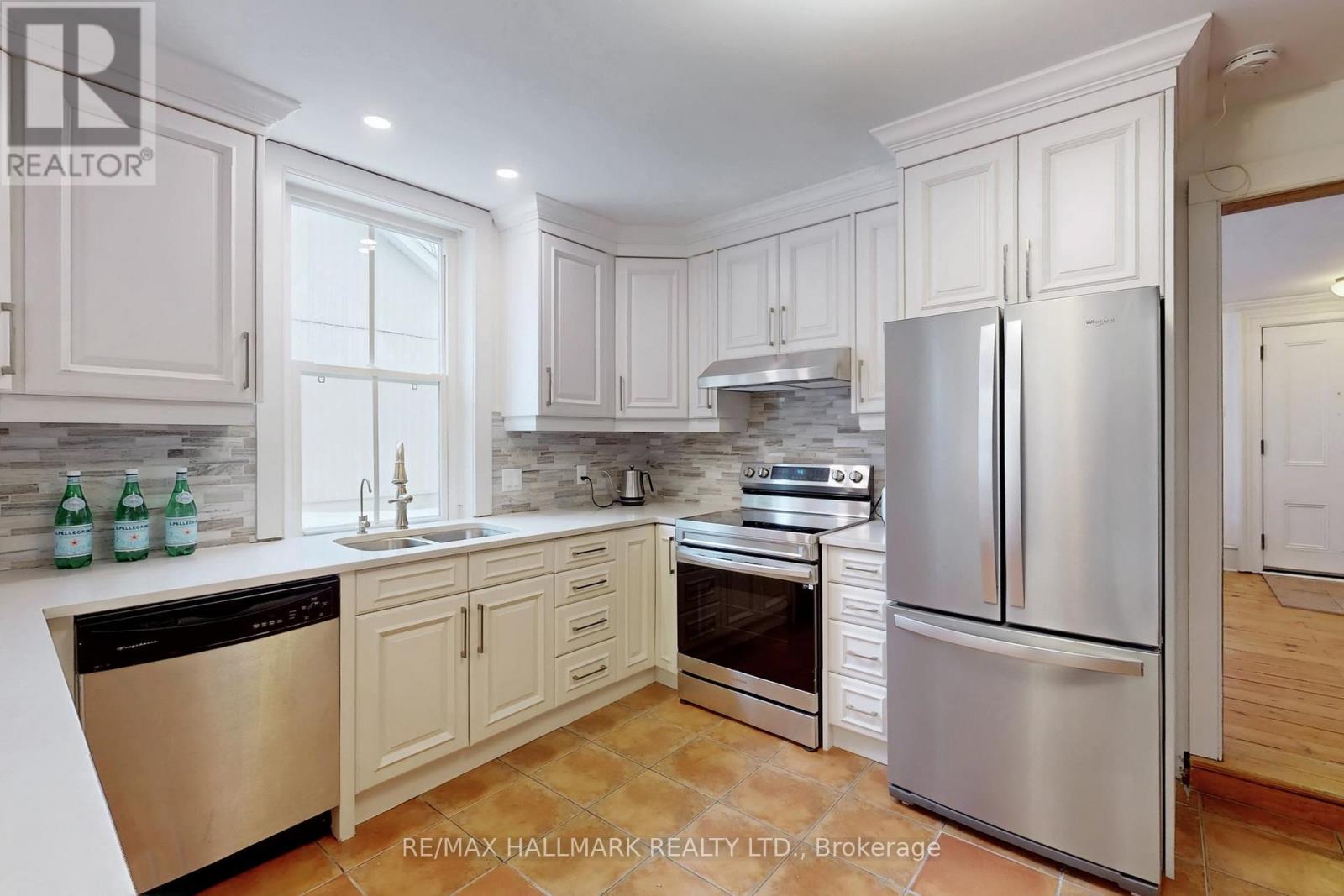 64 Powell Street, Richmond Hill, Ontario  L4C 4S4 - Photo 14 - N13073860