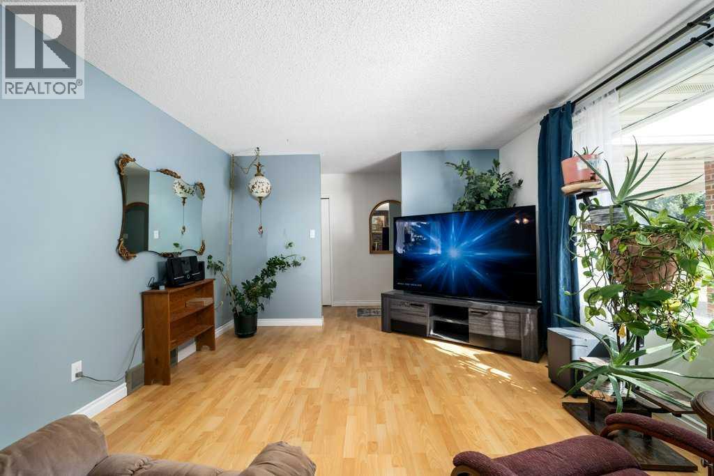 15 Currie Court Se, Medicine Hat, Alberta  T1B 1R8 - Photo 10 - A2304314