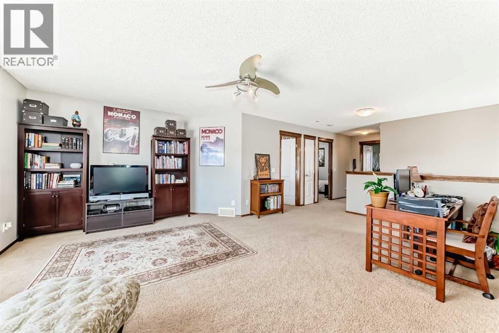 182 Chapalina Close Se, Calgary, Alberta  T2X 3X2 - Photo 27 - A2307147