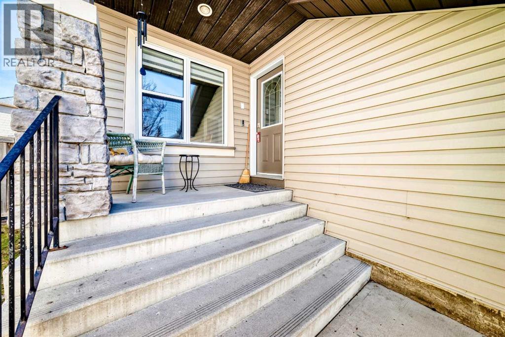 182 Chapalina Close Se, Calgary, Alberta  T2X 3X2 - Photo 4 - A2307147