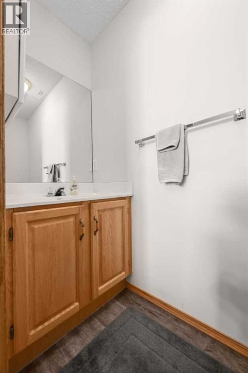 63 Anaheim Crescent NE, Calgary, Alberta  T1Y 7B4 - Photo 30 - A2306806