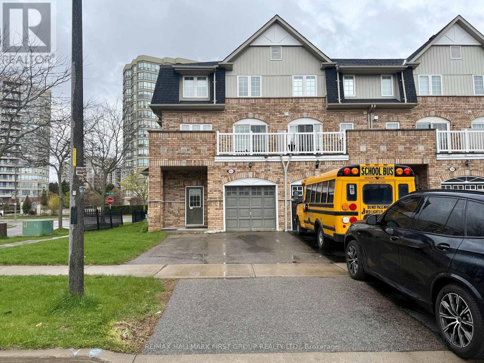 1665 AVONMORE SQUARE, Pickering, Ontario