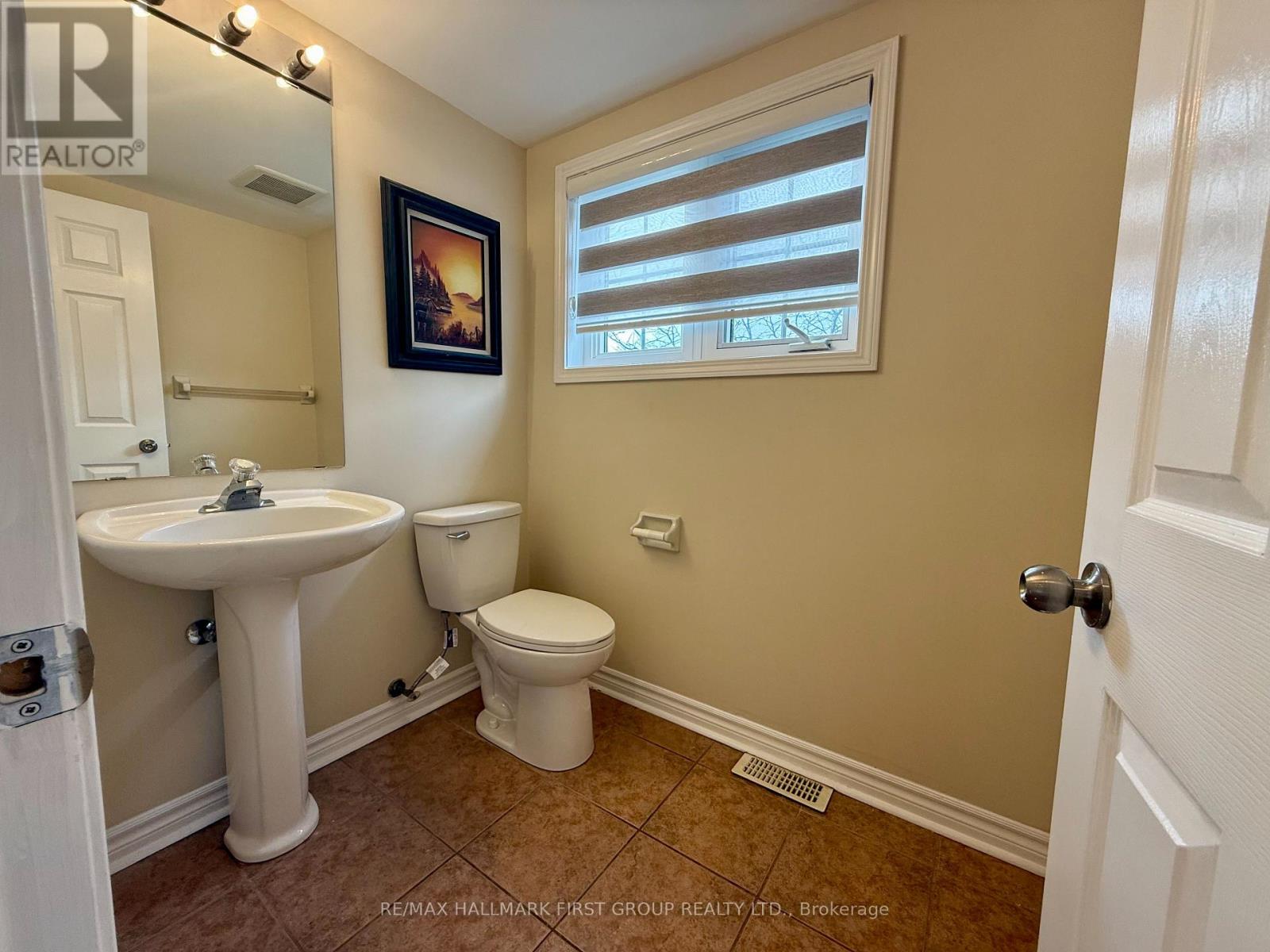 1665 Avonmore Square, Pickering, Ontario  L1V 7H2 - Photo 13 - E13074808