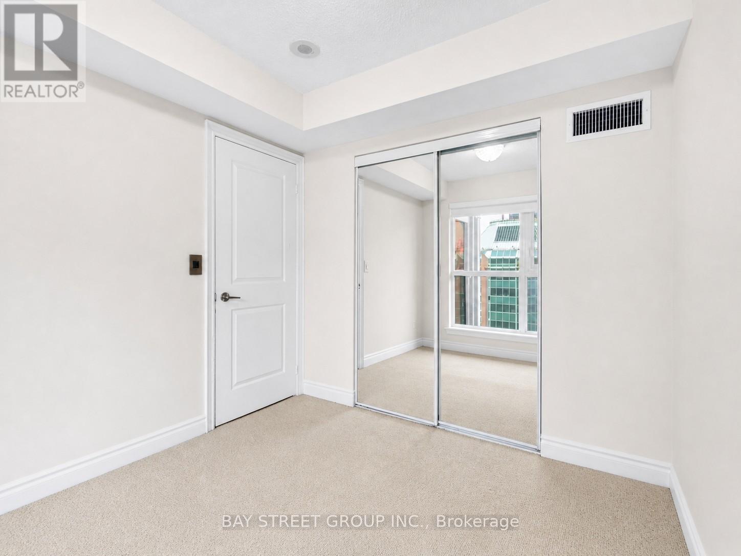 1502 - 28 Ted Rogers Way, Toronto, Ontario  M4Y 2J4 - Photo 18 - C13066030
