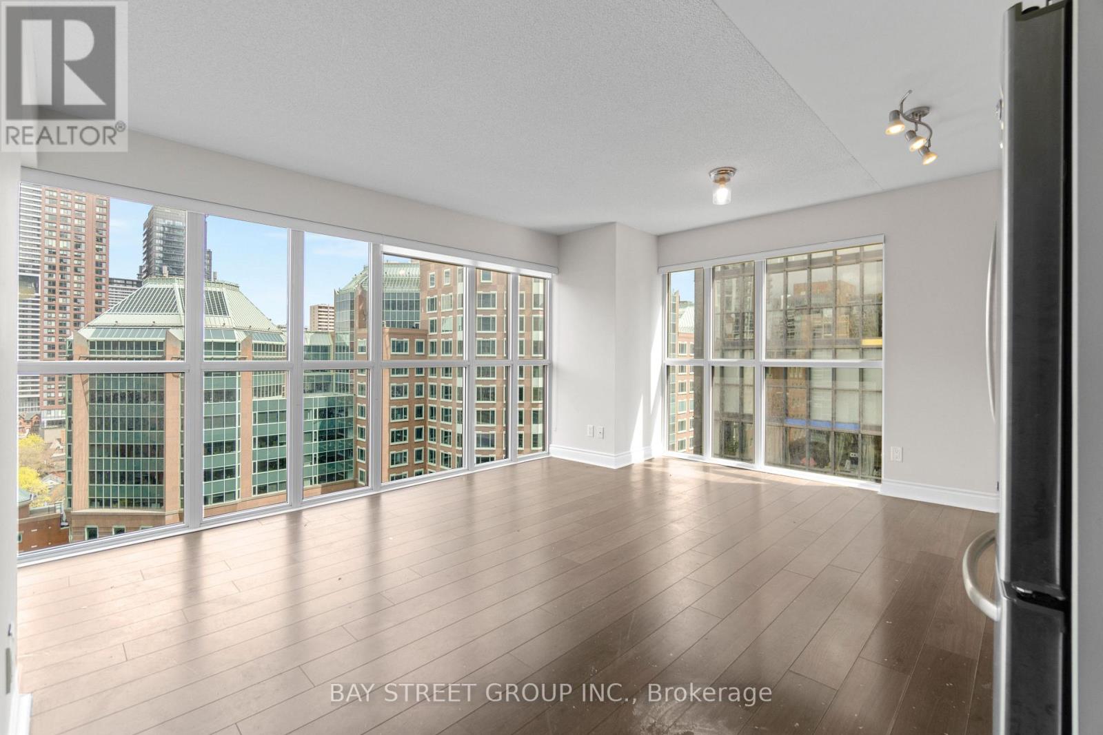 1502 - 28 Ted Rogers Way, Toronto, Ontario  M4Y 2J4 - Photo 9 - C13066030