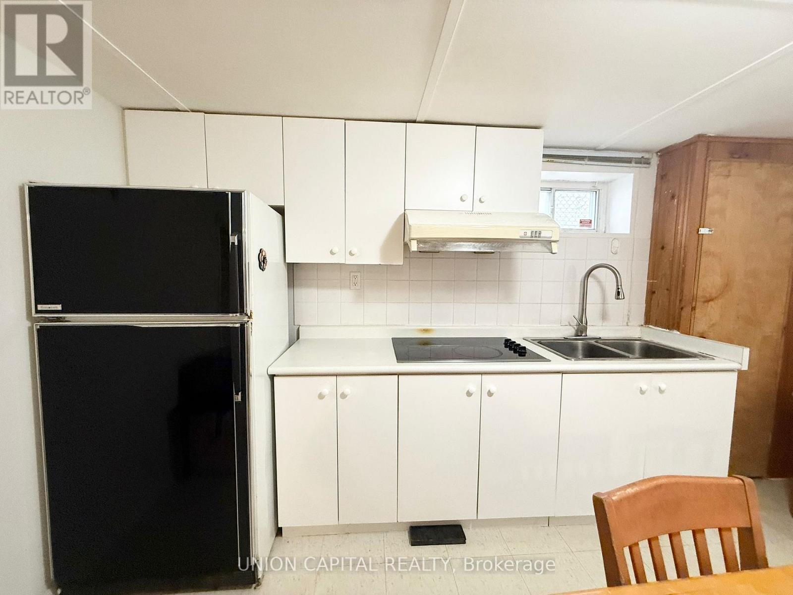 Lower - 38 Deepdale Drive, Toronto, Ontario  M1S 2N5 - Photo 3 - E12950802