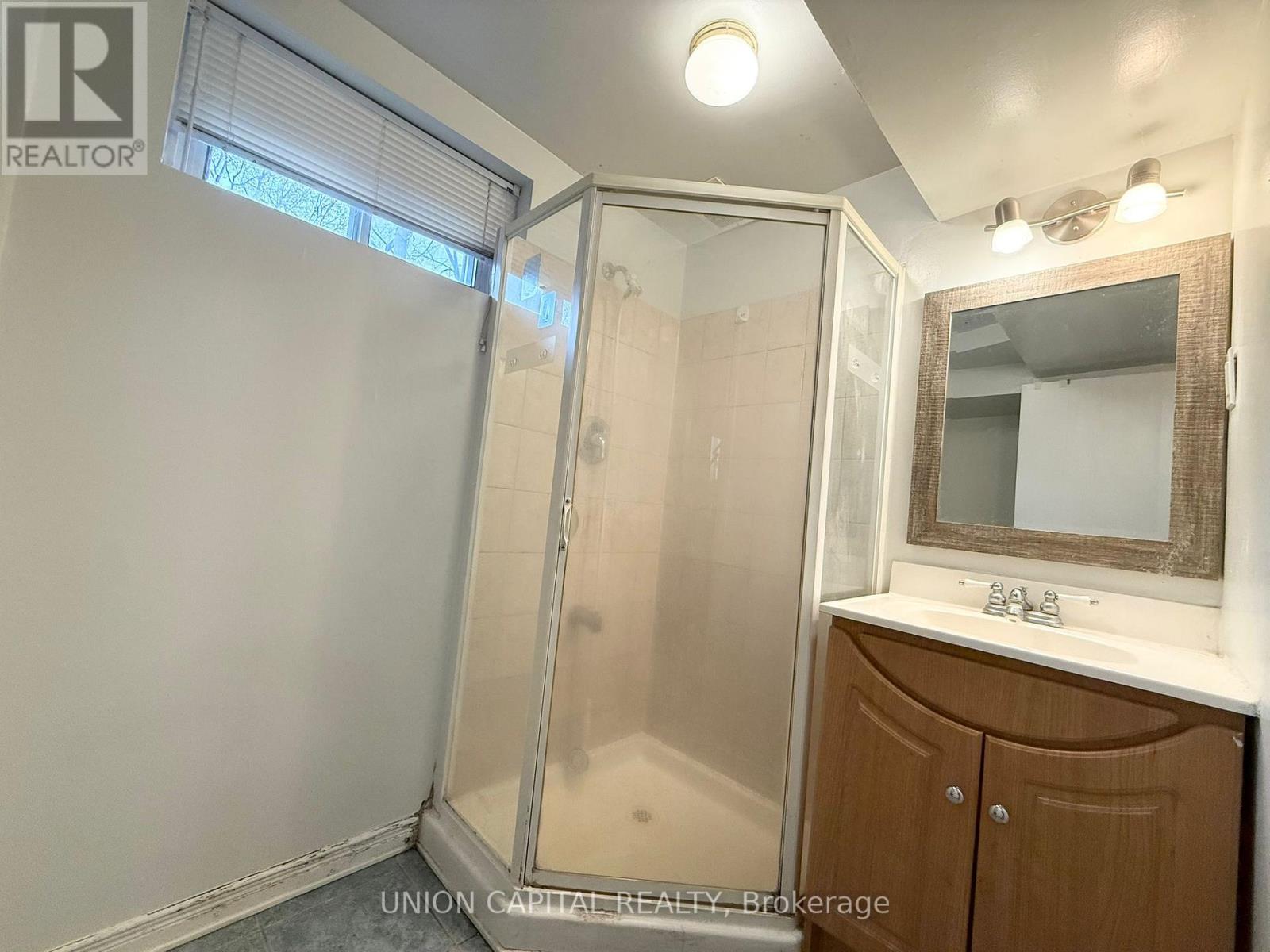 Lower - 38 Deepdale Drive, Toronto, Ontario  M1S 2N5 - Photo 15 - E12950802
