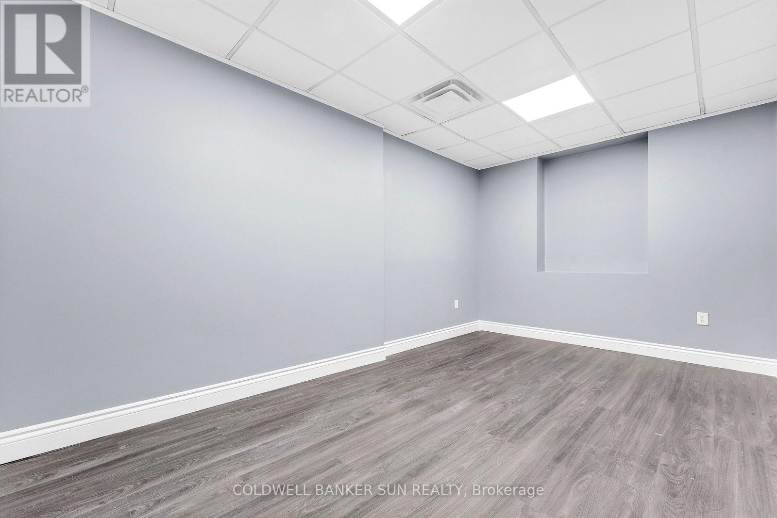 290 Dundas Street, Woodstock, Ontario  N4S 1B2 - Photo 20 - X12864616