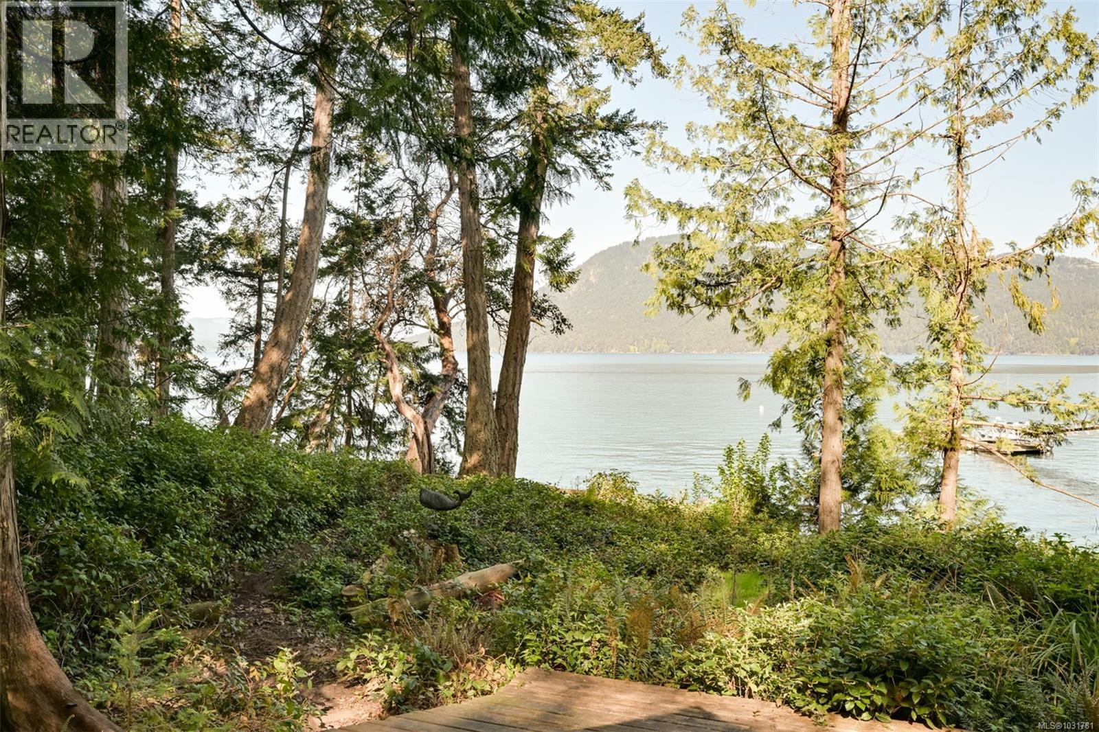 90 Mckenzie Cres, Piers Island, British Columbia