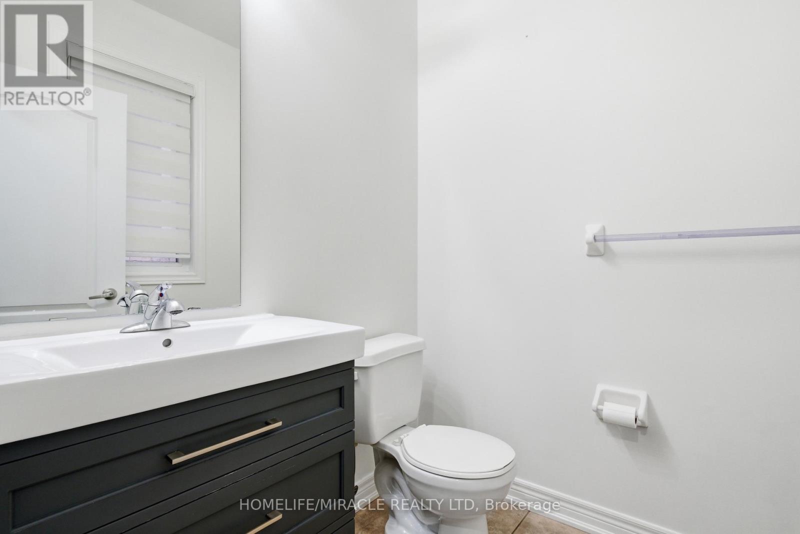 71 Skyvalley Drive, Brampton, Ontario  L6P 3B7 - Photo 14 - W13074772