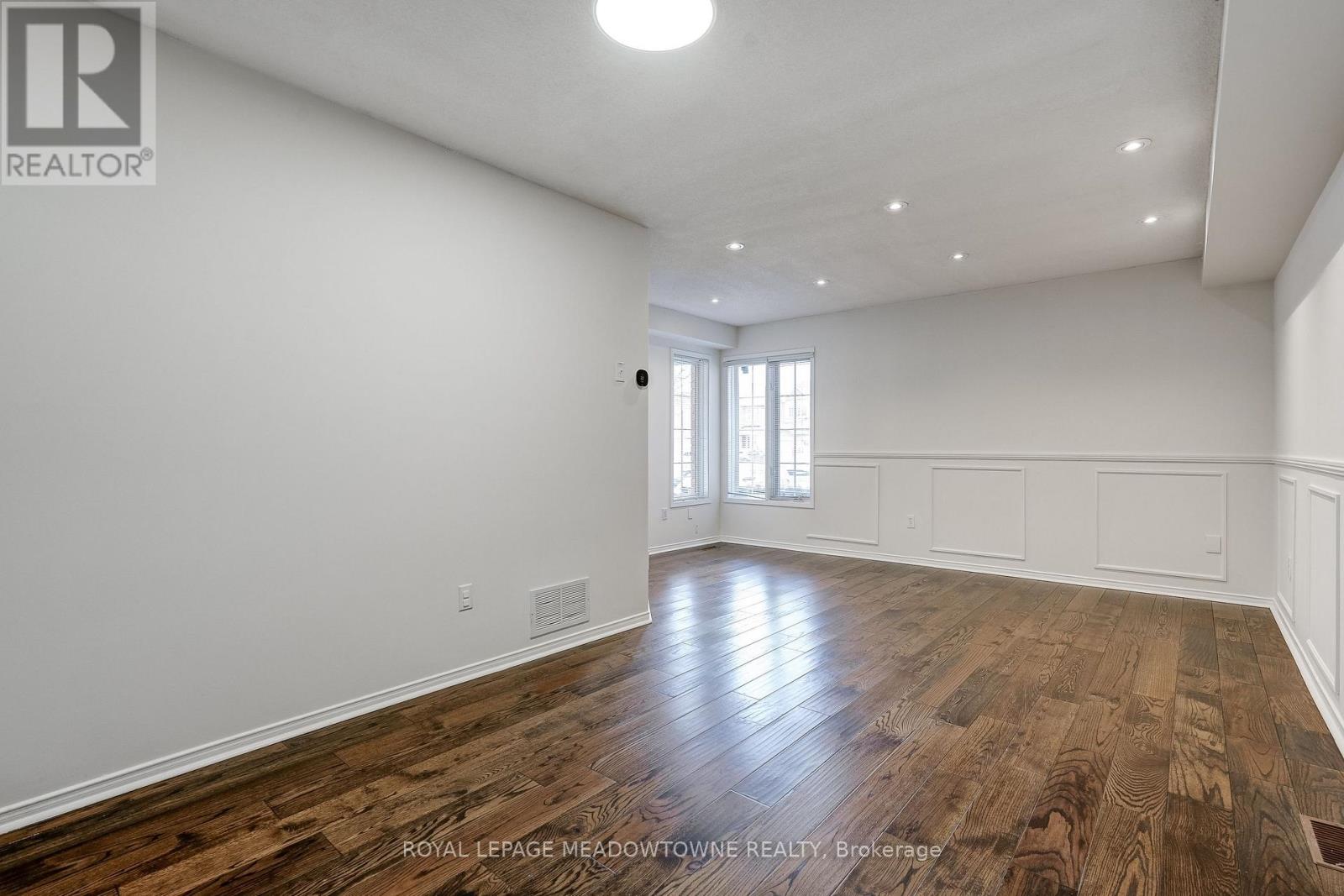 6124 Clover Ridge Crescent, Mississauga, Ontario  L5N 7B2 - Photo 10 - W13074780