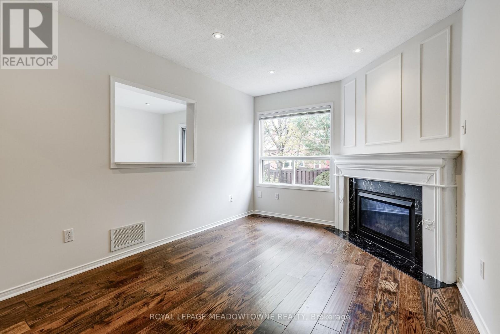 6124 Clover Ridge Crescent, Mississauga, Ontario  L5N 7B2 - Photo 16 - W13074780