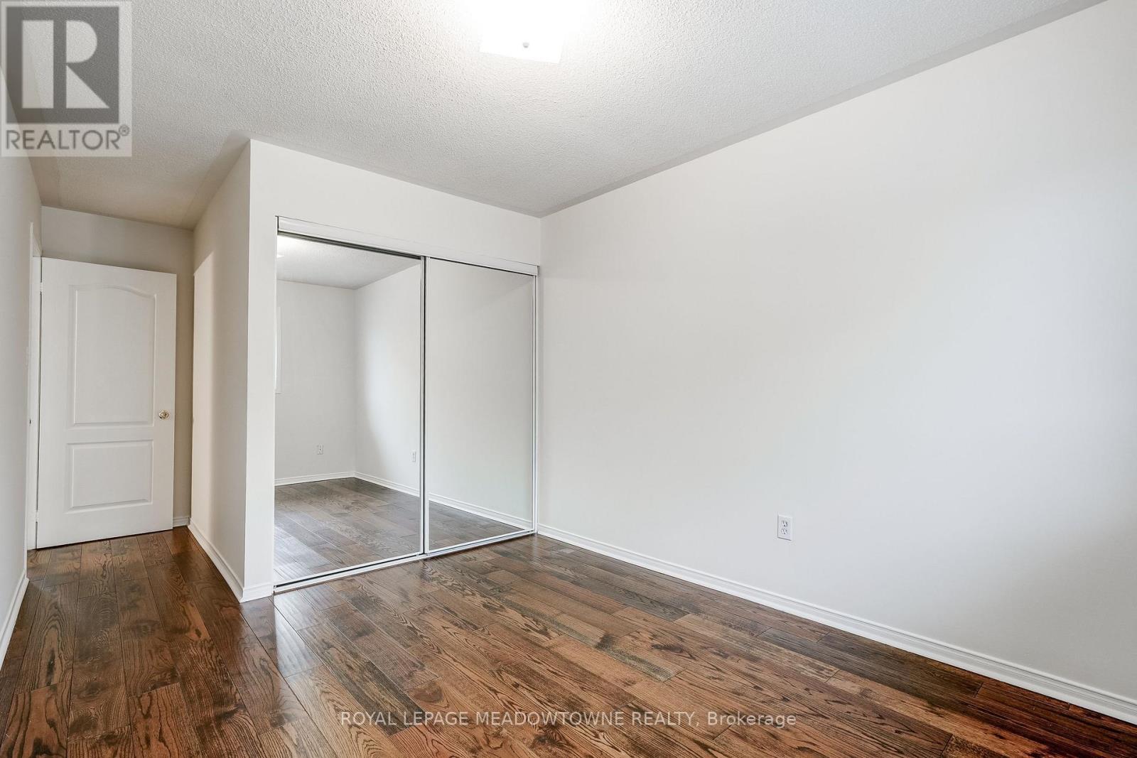 6124 Clover Ridge Crescent, Mississauga, Ontario  L5N 7B2 - Photo 23 - W13074780
