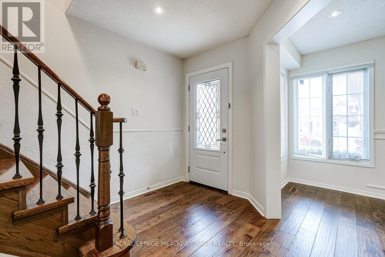 6124 Clover Ridge Crescent, Mississauga, Ontario  L5N 7B2 - Photo 6 - W13074780