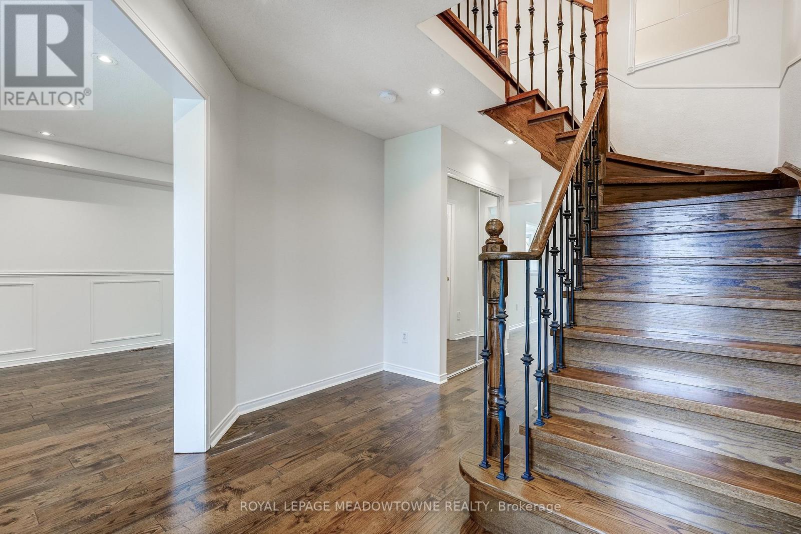 6124 Clover Ridge Crescent, Mississauga, Ontario  L5N 7B2 - Photo 7 - W13074780
