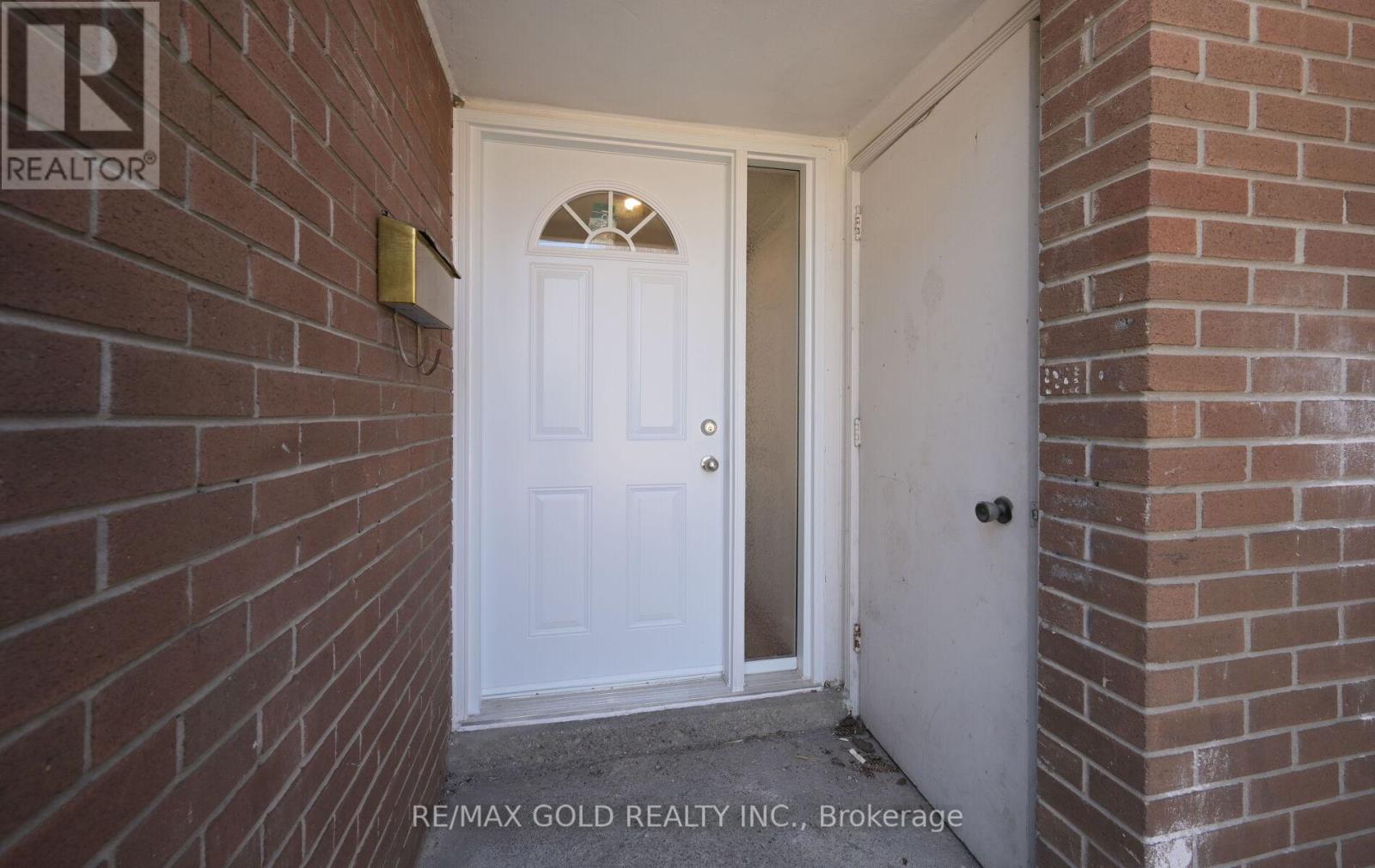 266 - 1601 Albion Road, Toronto, Ontario  M9V 1B6 - Photo 2 - W13074798