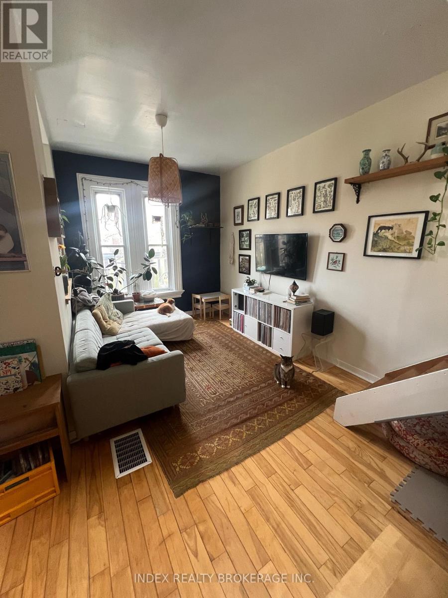 2 - 86a Macdonell Avenue, Toronto, Ontario  M6R 2A2 - Photo 5 - W13074824