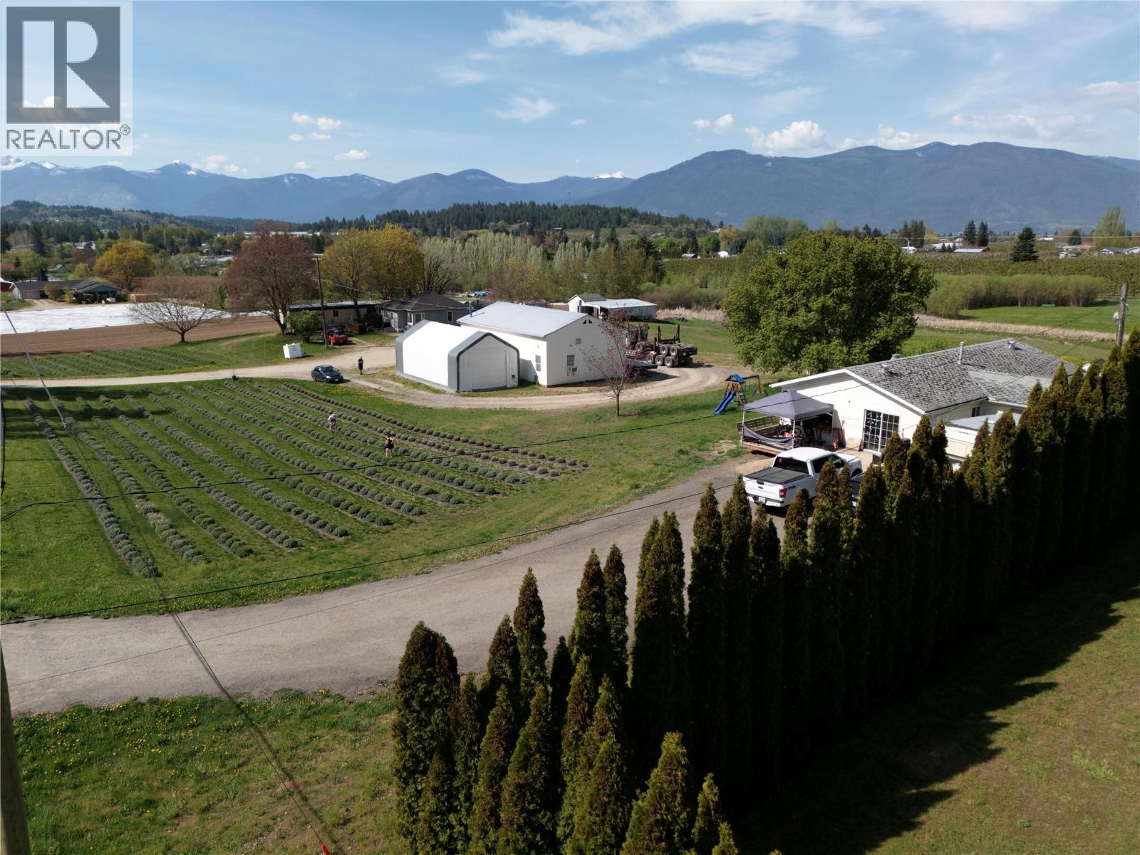 105 36 Avenue, Erickson, British Columbia  V0B 1G1 - Photo 2 - 10370129