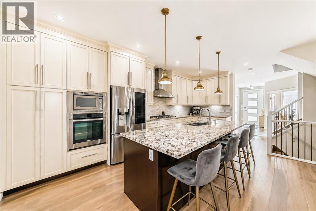 4627 83 Street Nw, Calgary, Alberta  T3B 2R1 - Photo 11 - A2307324