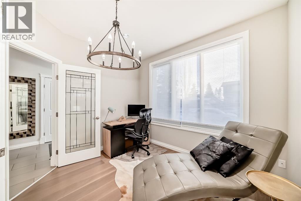 4627 83 Street Nw, Calgary, Alberta  T3B 2R1 - Photo 7 - A2307324