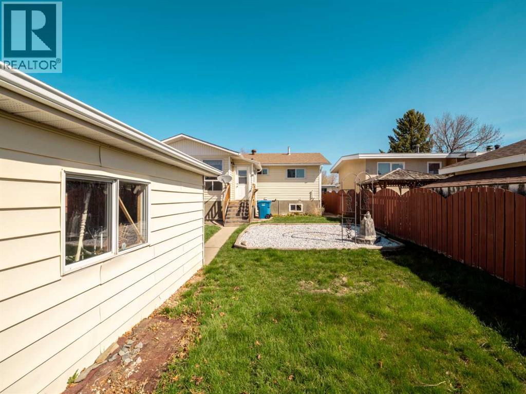1406 20 Avenue N, Lethbridge, Alberta  T1H 4W3 - Photo 48 - A2305865