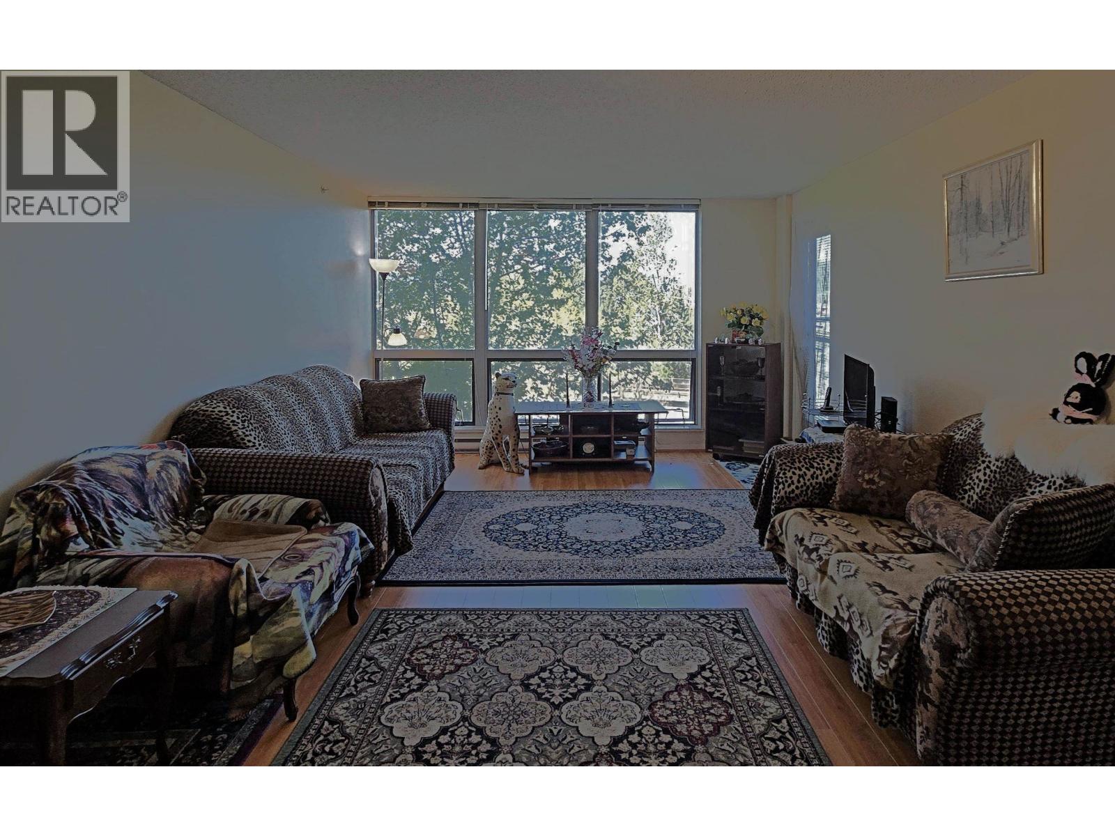 810 3663 Crowley Drive, Vancouver, British Columbia  V5R 6H4 - Photo 3 - R3118389