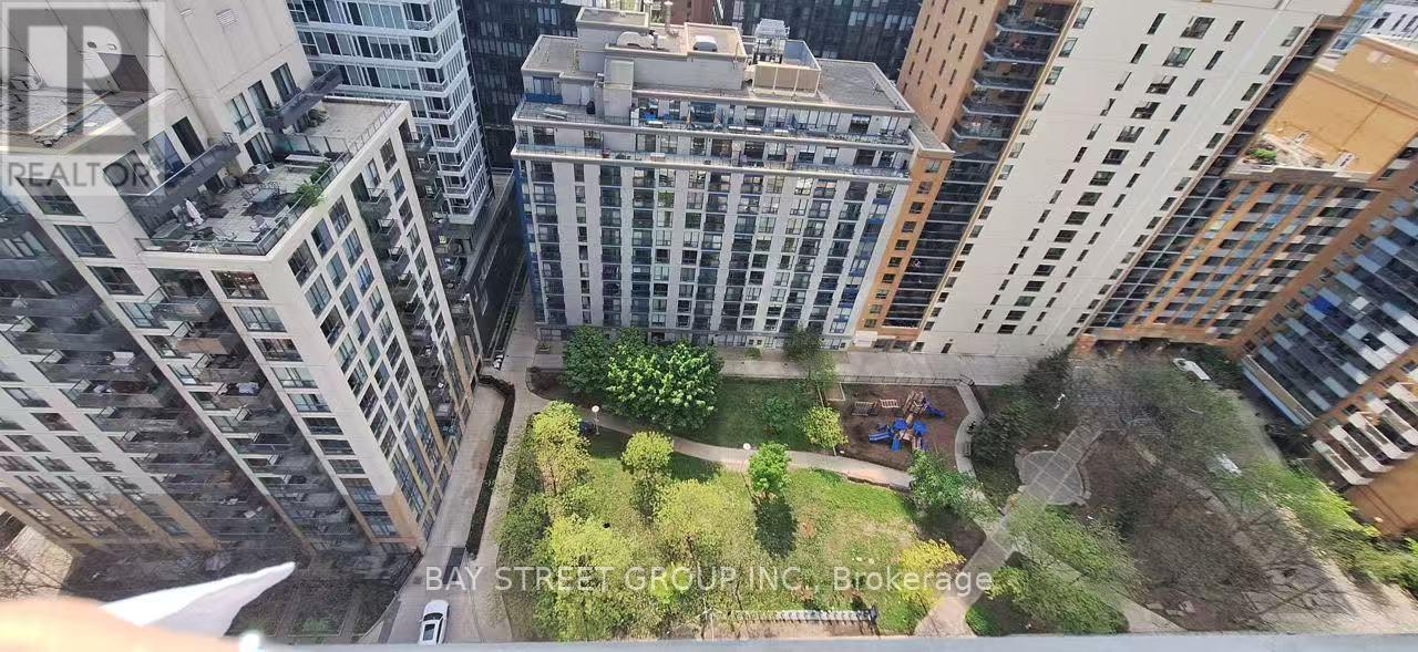 1904 - 65 Mutual Street, Toronto, Ontario  M5B 0E5 - Photo 11 - C13074842
