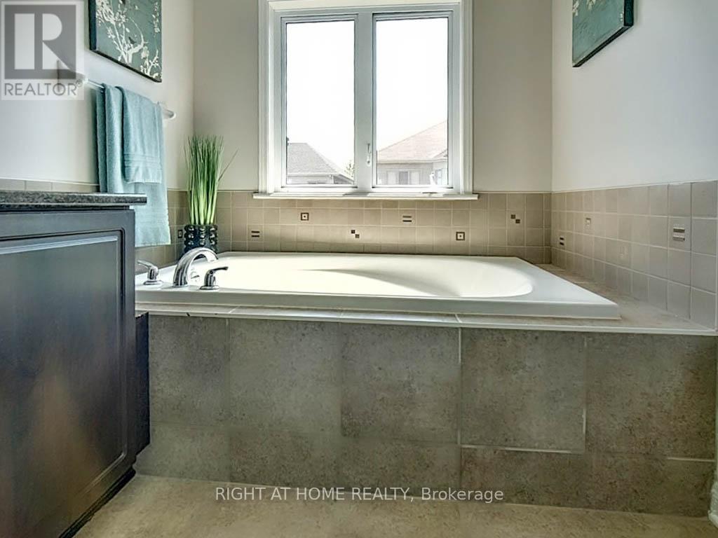 125 Hornchurch Lane, Ottawa, Ontario  K2J 0A6 - Photo 10 - X13074858