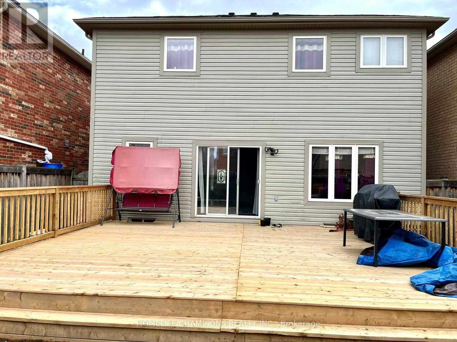 30 Canary Street, Whitby, Ontario  L1R 0K3 - Photo 20 - E13074864