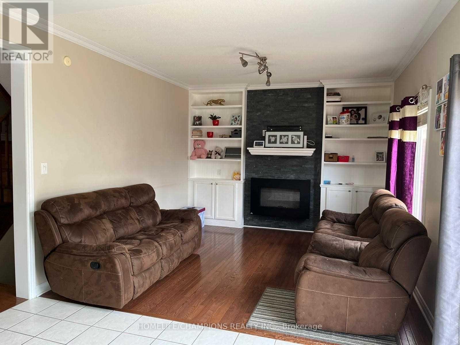 30 Canary Street, Whitby, Ontario  L1R 0K3 - Photo 7 - E13074864