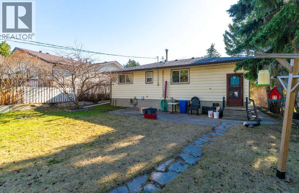 145 Baird Avenue, Cochrane, Alberta  T4C 1C7 - Photo 30 - A2297105
