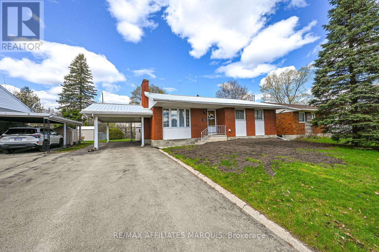 56 Marsha Drive, Smiths Falls, Ontario  K7A 3X5 - Photo 2 - X13074872