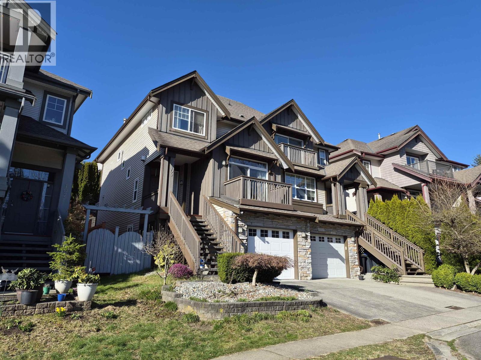 109 FOREST PARK WAY, Port Moody, British Columbia