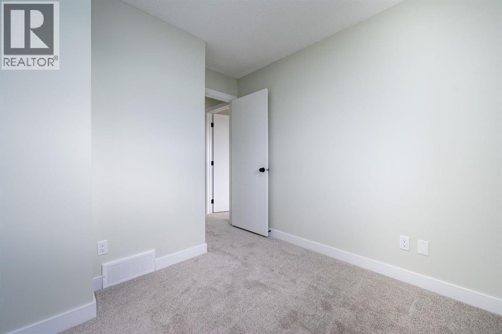88 Applemont Close Se, Calgary, Alberta  T2A 7S3 - Photo 16 - A2307297