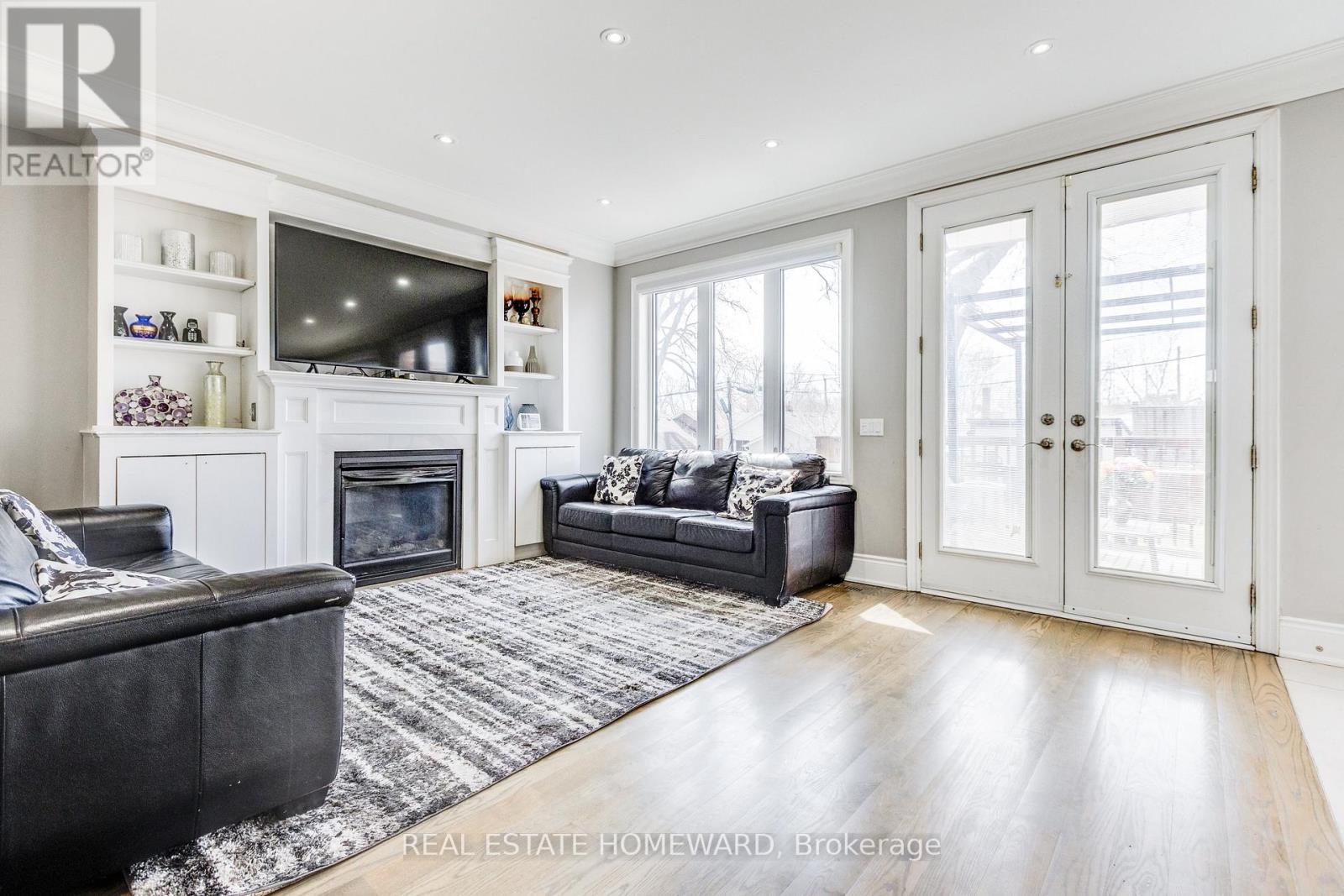 144 Gradwell Drive, Toronto, Ontario  M1M 2N2 - Photo 8 - E13074898